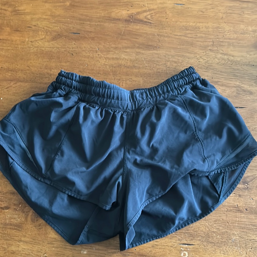 Black lululemon Hotty Hot shorts